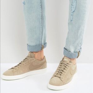 Nike Blazer Low Men’s Sneaker Shoes 371760-208 BN